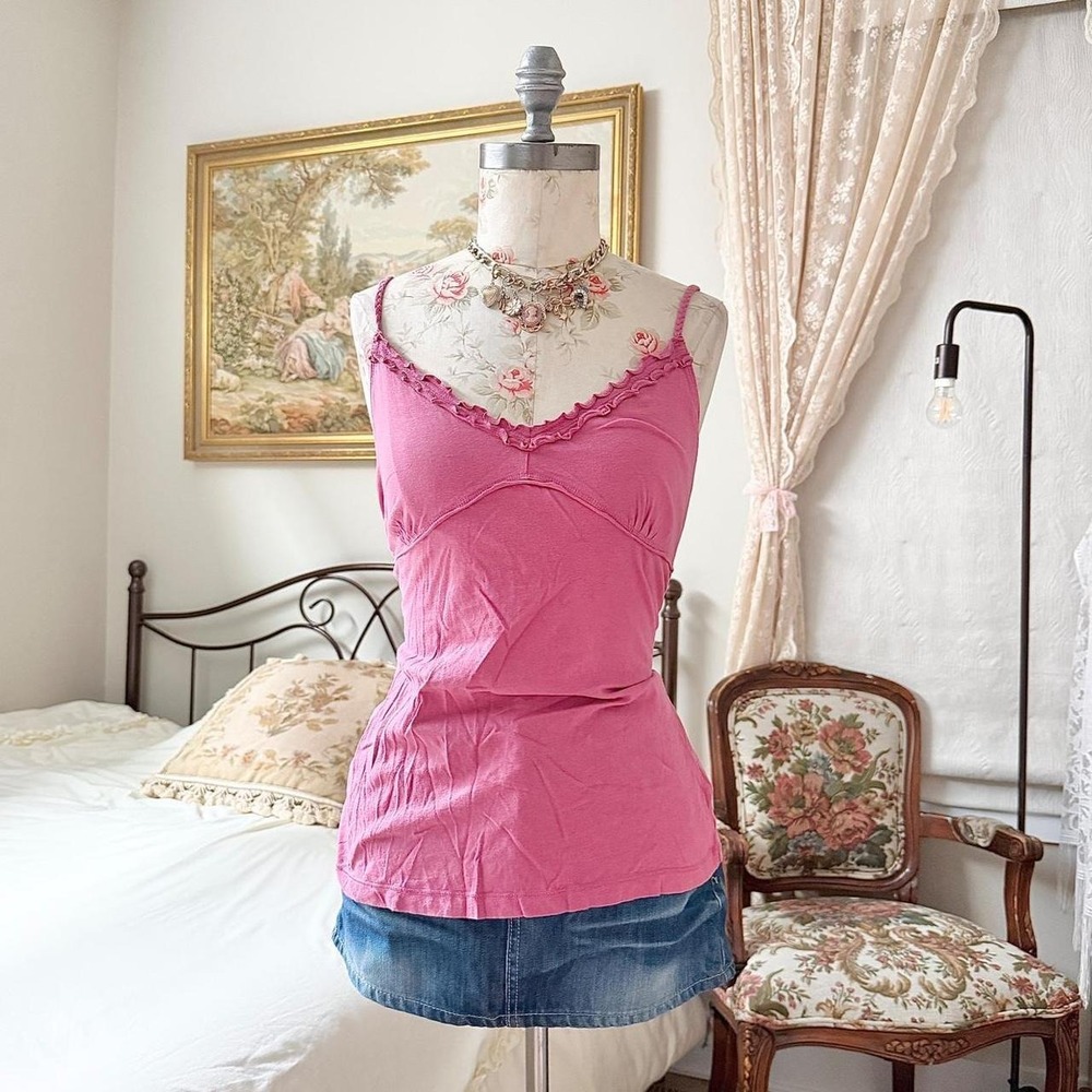 Y2K Arizona size XL hot pink ruffle trim cami going out top